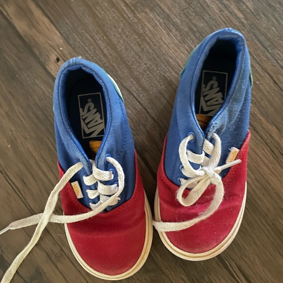 Toddler vans - Picture 3 of 3